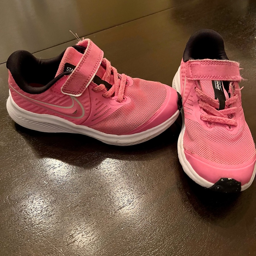 Girls Nike Star Runner 2.0, size 12c